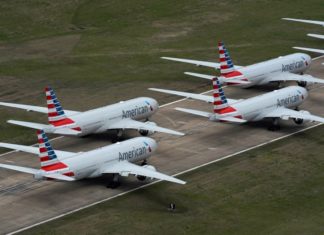 Rebuffing Texas Governor, American Airlines, Southwest Stand By Vaccine Mandate – Towleroad