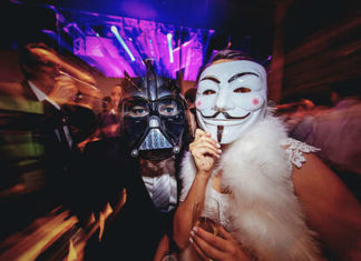 Rock Your Pride at These LGBTQIA+ Halloween Events – Thrillist