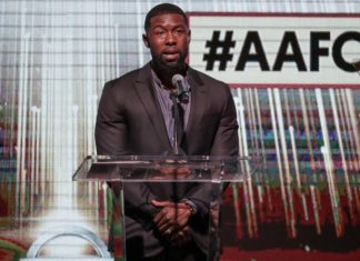 Trevante Rhodes Used His Gay Best Friend for Inspiration in ‘Moonlight’ – Showbiz Cheat Sheet