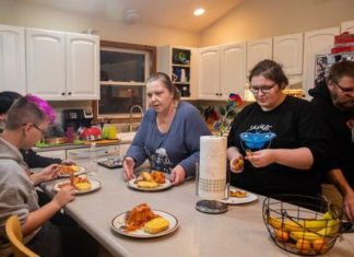 Are you vaccinated?’ and other new Thanksgiving traditions in Michigan – Bridge Michigan