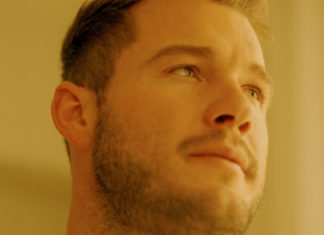Colton Underwood Comes Out and Comes Clean – The New York Times