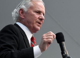 Debate over explicit memoir becomes a focus of GOP gov races – Greenville Daily Reflector