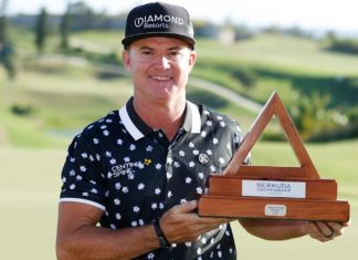 Defending champ Brian Gay bumped from flight to Bermuda because of heavy plane – Yahoo Sports