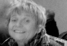 Elaine Romagnoli, Longtime Fixture of Lesbian Nightlife, Dies at 79 – The New York Times