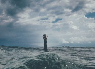 Gay and bisexual men that move to a more tolerant country have lower risk of suicide – ZME Science