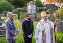 Gay priest and partner make Church in Wales history with ‘rejoiceful’ same-sex blessing – Yahoo Eurosport UK