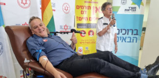 Horowitz donates blood after Israel repeals ban on gay blood donation – The Jerusalem Post