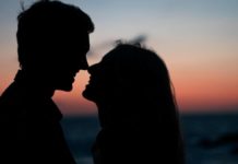 Scientists warn sex tourists cruising on Canary Islands dunes – New Zealand Herald