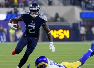 Tennessee Titans 28-16 Los Angeles Rams: Adrian Peterson scores on his NFL return in Titans road win – Sky Sports