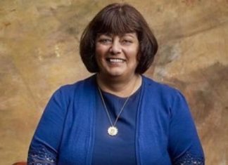 Tributes paid at memorial to mayoress Gay Wharton – The Bolton News