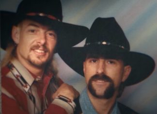 Who Is Joe Exotic’s First Husband, Brian Rhyne? The Pair Opened & Ran GW Zoo – Bustle