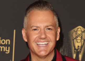 Ross Mathews Claps Back After Being Accused of Using Fake ‘Gay Voice’ – Just Jared