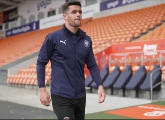 Blackpool forward Jake Daniels comes out as gay – Irvine Times