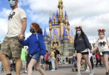 Disney delays moving SoCal jobs to Florida amid DeSantis fight – Los Angeles Times