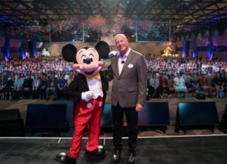 Disney extends CEO Bob Chapek’s contract for three more years despite difficult tenure – TechCrunch
