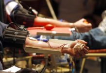 Doctors say it’s time to end ban on blood donations from gay and bisexual men – GBH News
