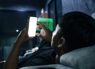 Gay bros help admitted ghoster become more accountable – Queerty