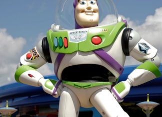 Malaysia: Disney refused to cut gay scenes in ‘Lightyear’ – ABC News
