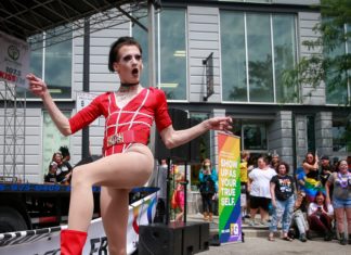 Meet five of the Des Moines drag queens and kings taking the stage during Pride month – Des Moines Register