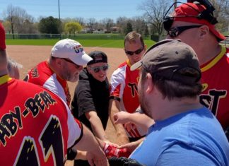 Milwaukee’s Saturday Softball League a source of pride for 45 years – Spectrum News 1