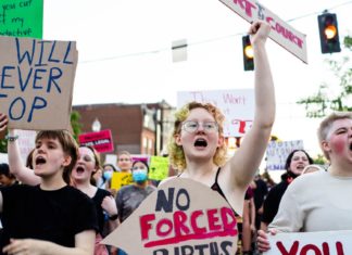 Missouri LGBTQ community fears abortion decision puts gay marriage in danger – KCUR