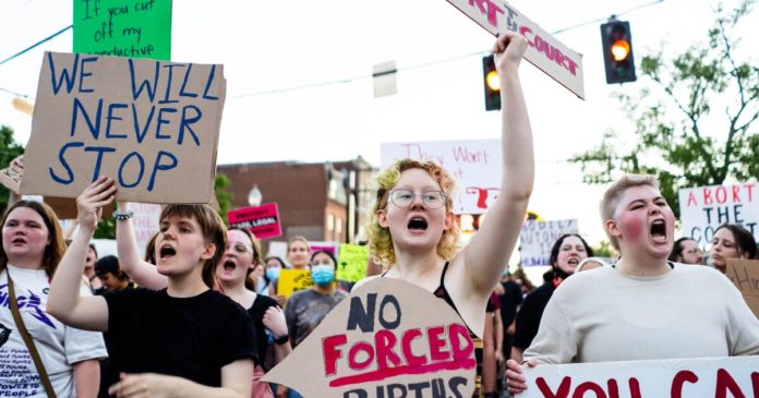 Missouri LGBTQ community fears gay marriage now at risk - St