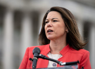 No first-class tickets for Congress, says Rep. Angie Craig – Roll Call