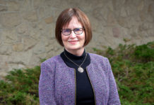 USask history professor honoured for contributions to Saskatoon’s 2SLGBTQ+ community – USask News