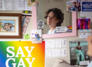 What School Is Like for Florida LGBTQ Students Post-‘Don’t Say Gay’ – Teen Vogue