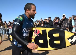 World Surf League expands Box to Box partnership to include Apple TV+ docuseries – SportsPro – SportsPro Media