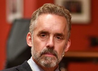 Dr. Jordan Peterson defends slamming plus-size Sports Illustrated model – Daily Mail