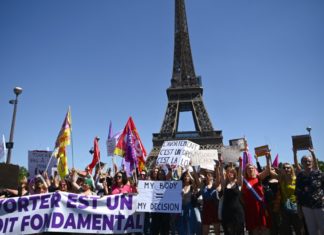 French Women Push to Cement Abortion Rights After US Ruling – Voice of America – VOA News