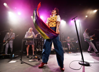 Harry Styles empowers Oslo crowd with speech after shooting at gay bar – Metro.co.uk