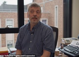 Professor sues University of Washington for violating his free speech rights for disciplining him – Daily Mail