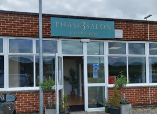 Tidworth mum turns her old school science block into dream hair salon – Wiltshire Live