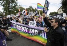 US agencies temporarily barred from enforcing LGBTQ guidance – The Associated Press – en Español