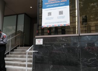 Activists rally outside Schumer’s Manhattan office for better access to monkeypox treatment – Gothamist