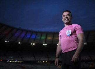 Gay football referee thinks LGBTQ+ players are common – PinkNews