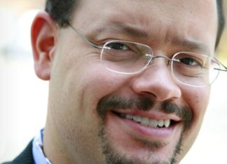 Gay incumbent challenges petition signatures of gay opponent in ANC race – Washington Blade