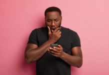 Gay man discovers his homophobic dad on Grindr despite still being married to his mom – LGBTQ Nation