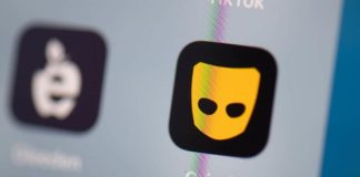 Gay man finds his homophobic dad on Grindr – PinkNews