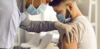 Half of gay and bi men have reduced their sexual activity because of monkeypox – Queerty