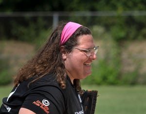 Indy residents find community, fun in LGBTQ+ sports leagues – IndyStar