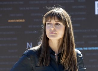 Kin star Clare Dunne praises Aiden Gillen’s gay gangster as RTÉ hit set for return – Sunday World
