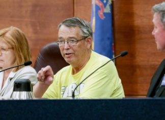 Local gay rights pioneer Lenny Tweeden passes away at 68 – INFORUM