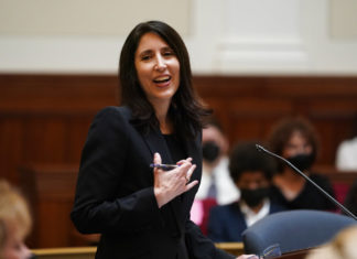 Newsom picks 1st Latina state Supreme Court chief justice | News, Sports, Jobs – Maui News