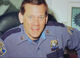 Portland’s first openly gay male police officer passes away – KGW.com