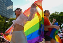 Singapore scraps ban on gay sex – msnNOW