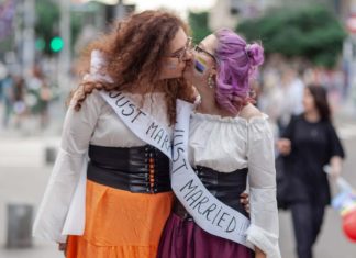 Their Country Banned Gay Marriage. This Lesbian Couple Got Married Anyway. – VICE