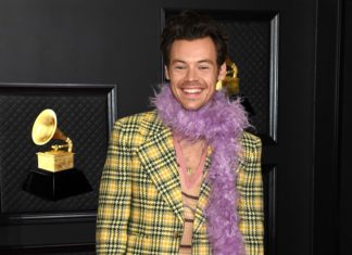 What is queerbaiting? Harry Styles accused of coopting gay culture – USA TODAY